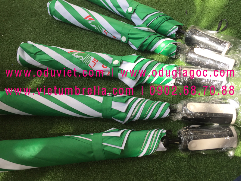 xưởng sản xuất ô dù cầm tay in logo quảng cáo